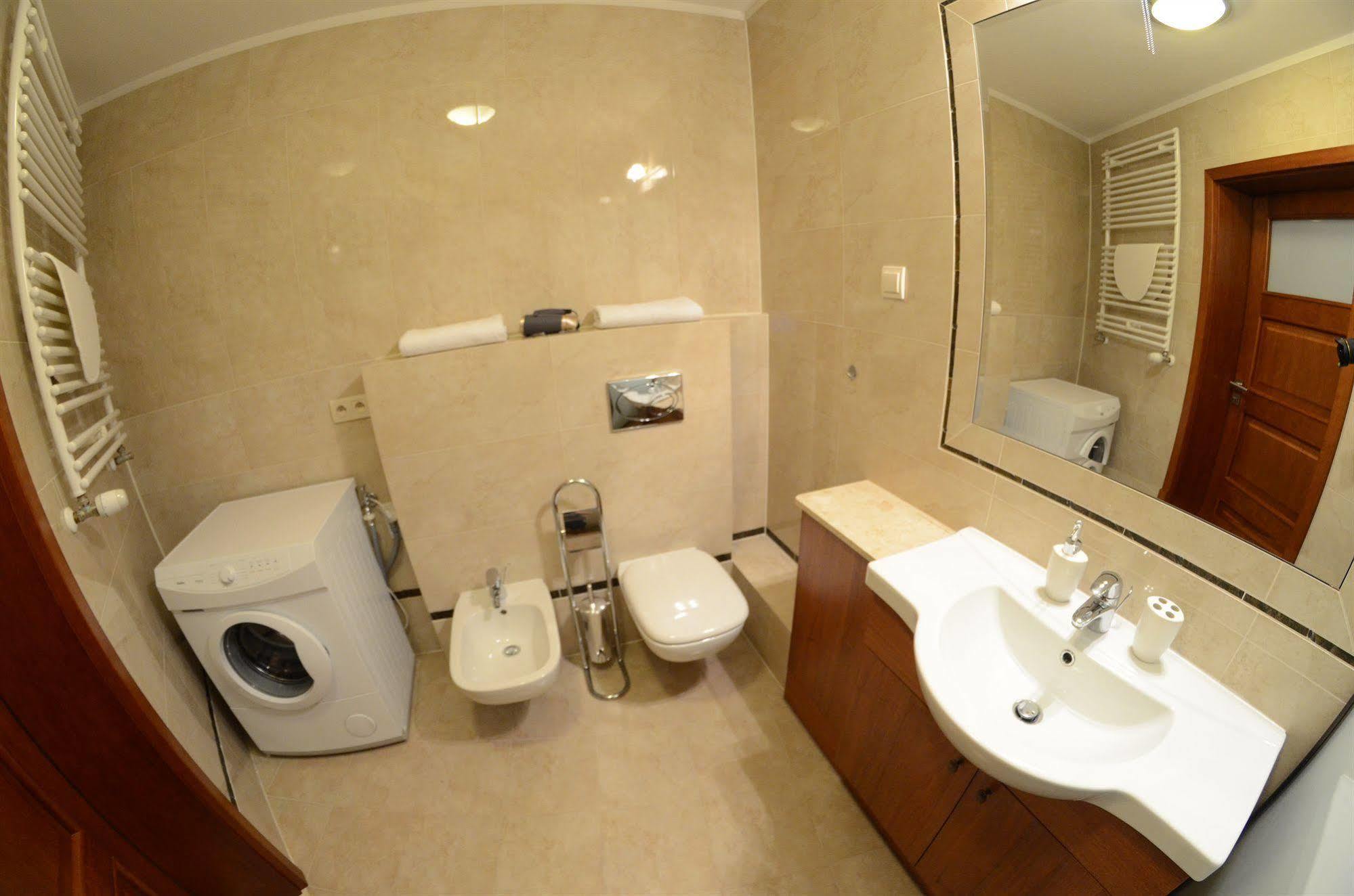 Angel City Center Krakow Aparthotel Zewnętrze zdjęcie