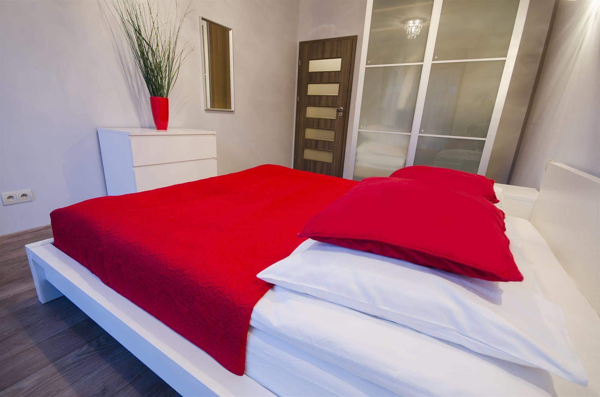 Angel City Center Krakow Aparthotel Zewnętrze zdjęcie