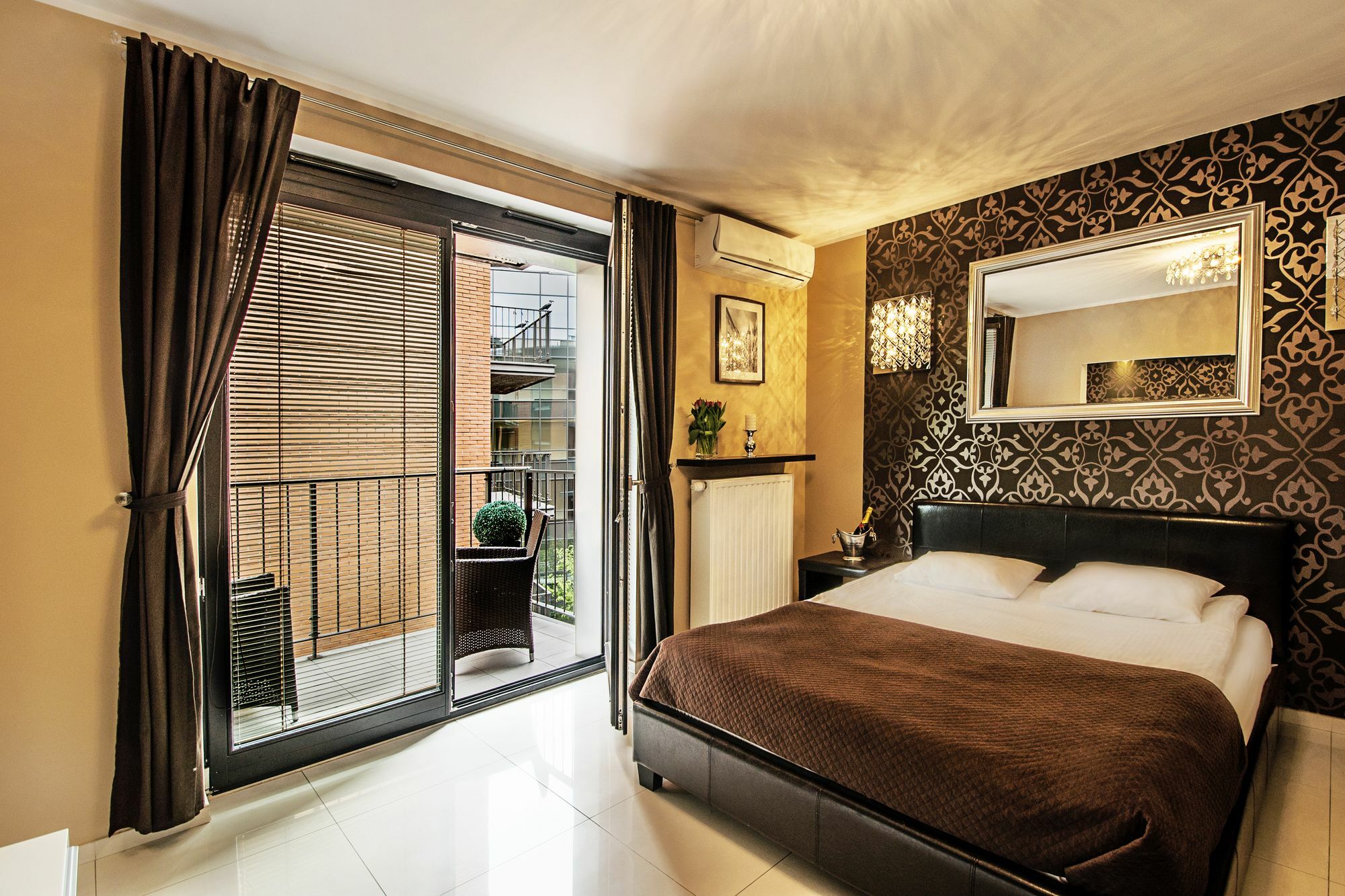Angel City Center Krakow Aparthotel Zewnętrze zdjęcie